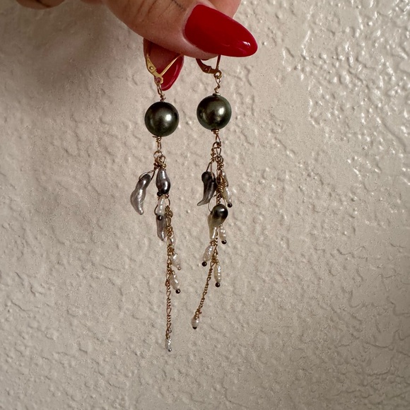 Genuine Tahitian pearl earrings - Picture 2 of 2